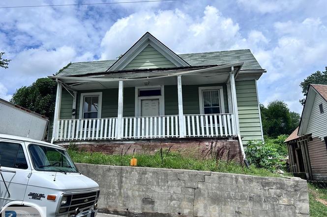 238 W Thomas St