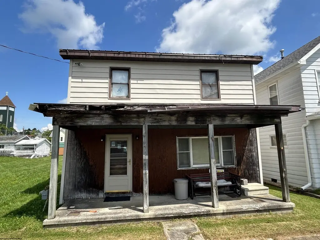 268 Henry Ave