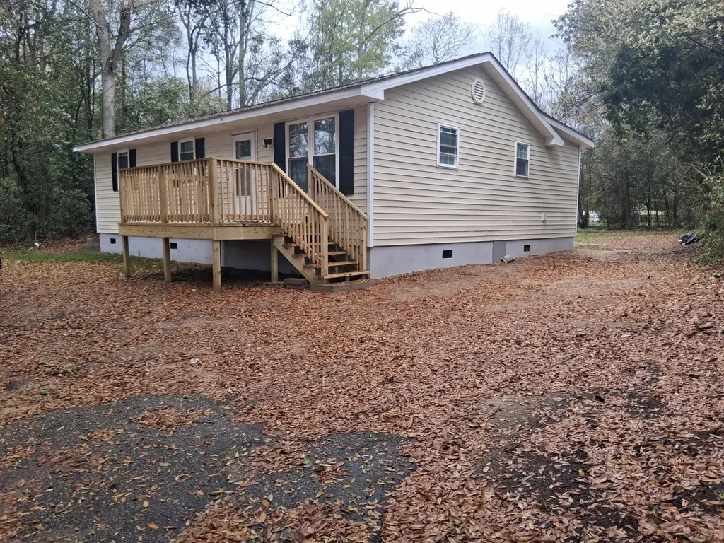 55 Maxwell Ave