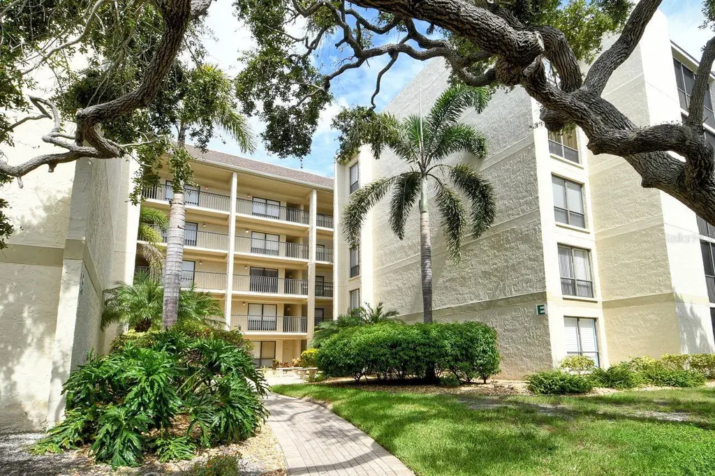 6157 Midnight Pass Rd Unit E63