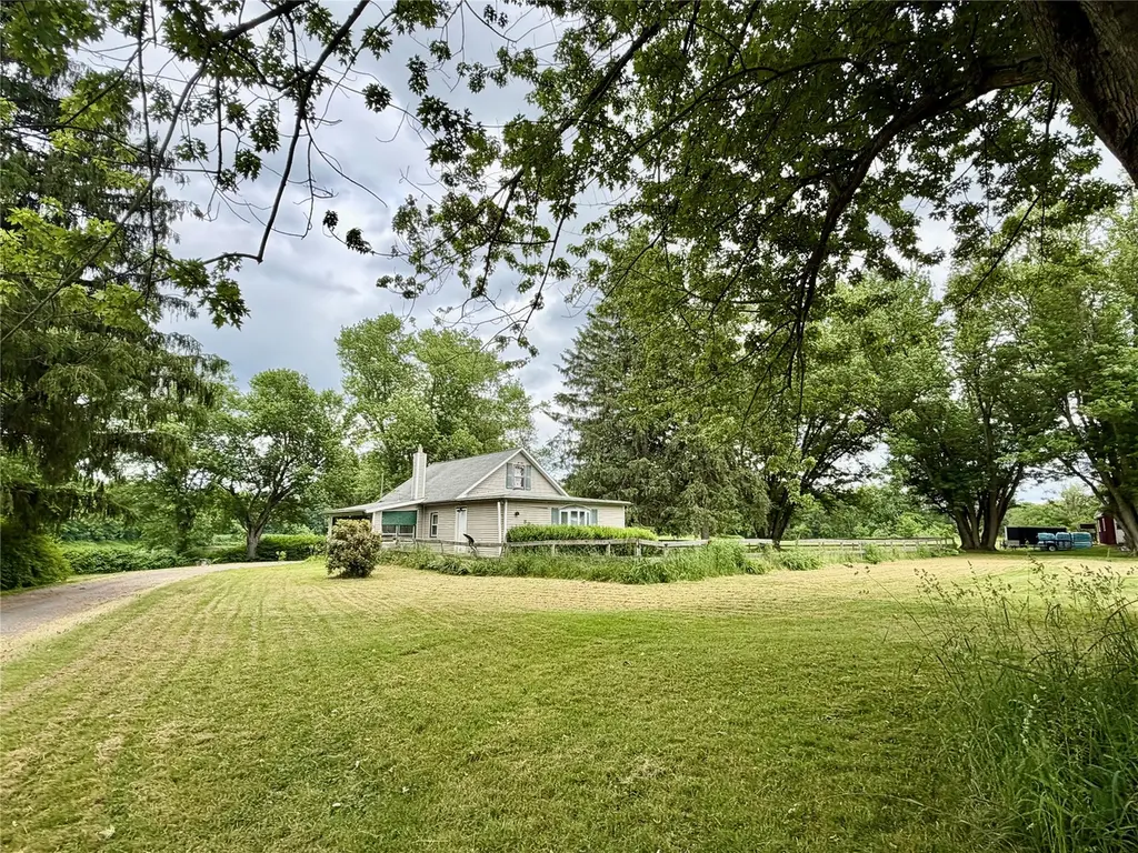 899 Conklin Rd