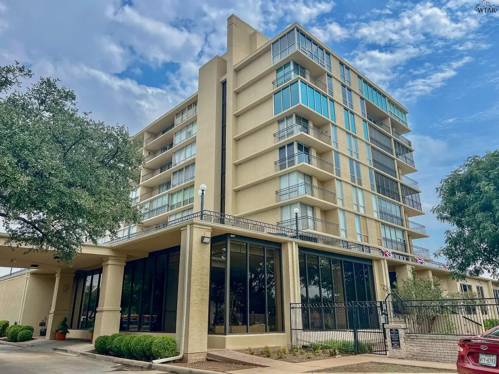 2100 Santa Fe St #905