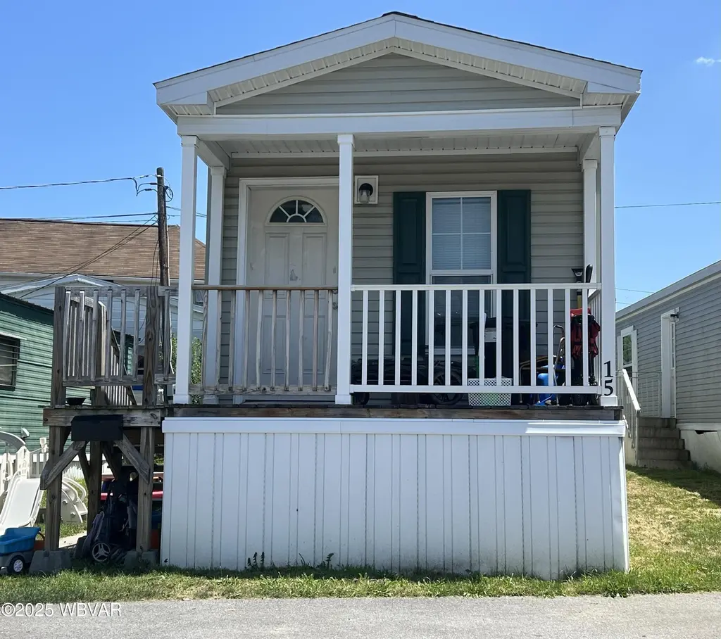 908 W Third St Lot 15