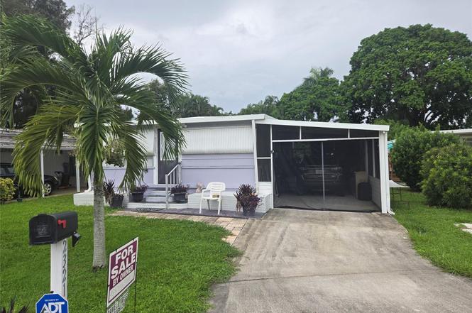 2321 SW 87th Ter