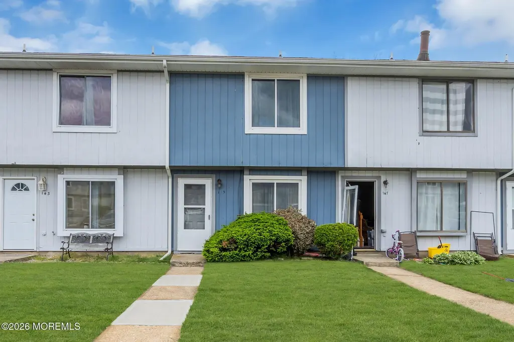 145 Creek Rd #495