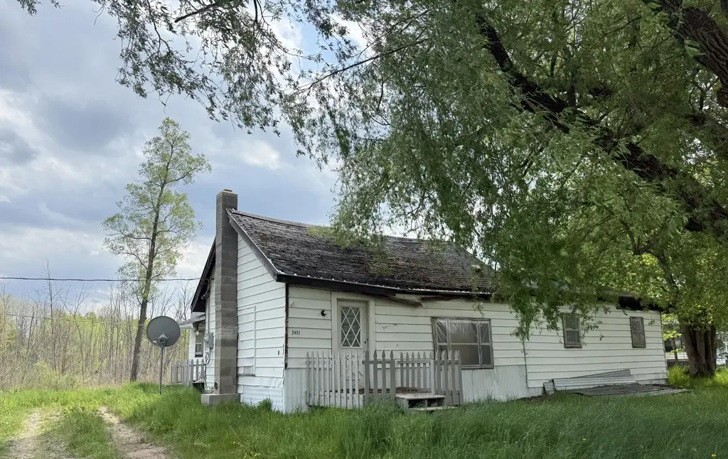 2451 US Highway 10
