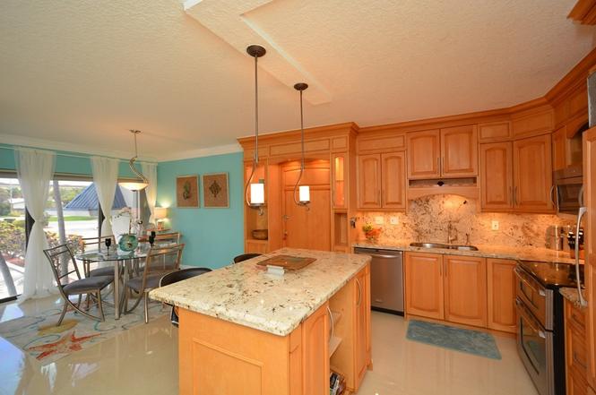 1250 W 26th Pl #208
