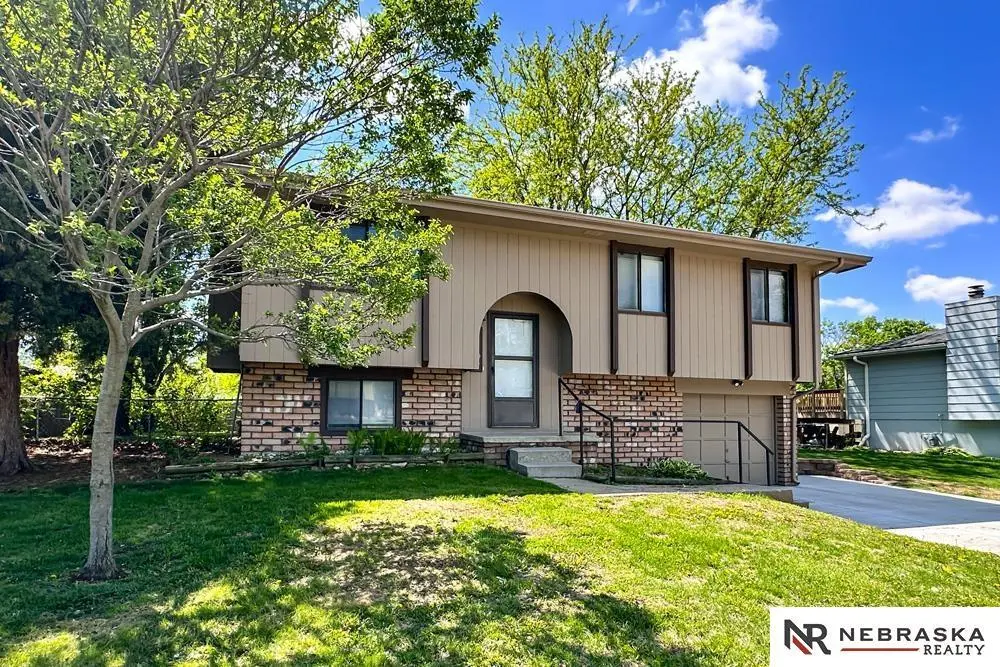 14509 Willow Creek Dr