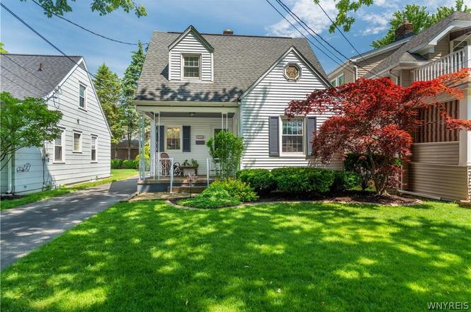 564 Locust St
