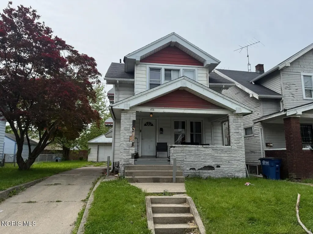 416 Spring St