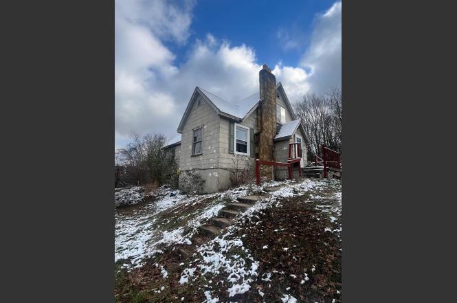 415 Mineral St