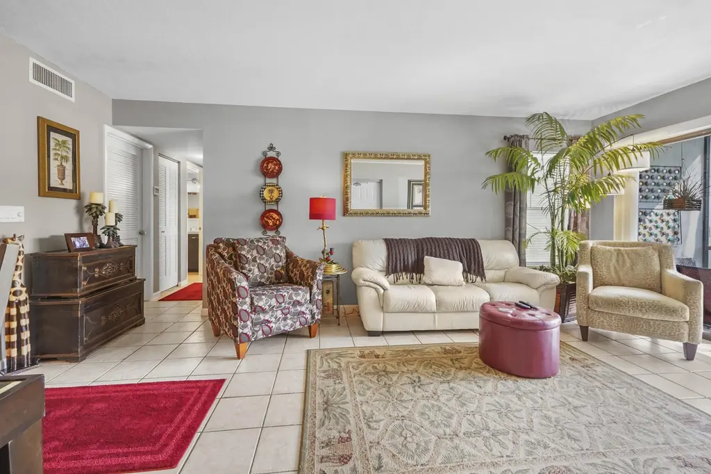 1013 Green Pine Blvd Unit D1