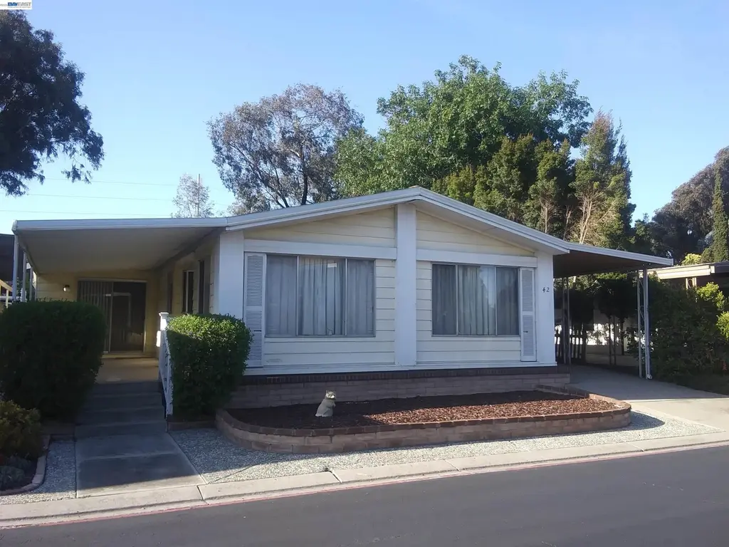4271 N 1st St Spc 42