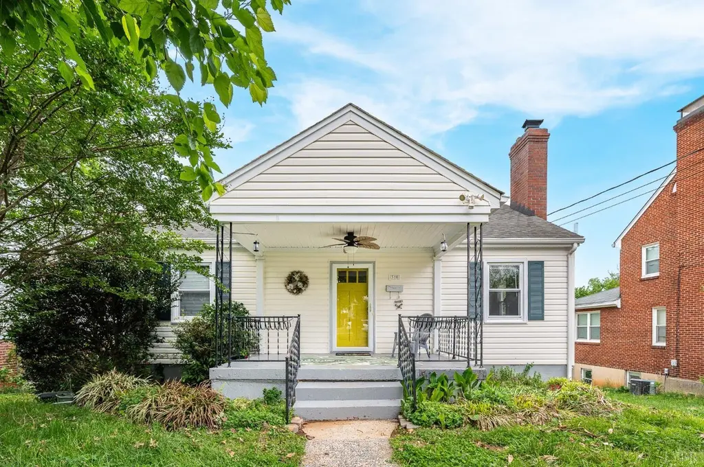 310 Langhorne Ln