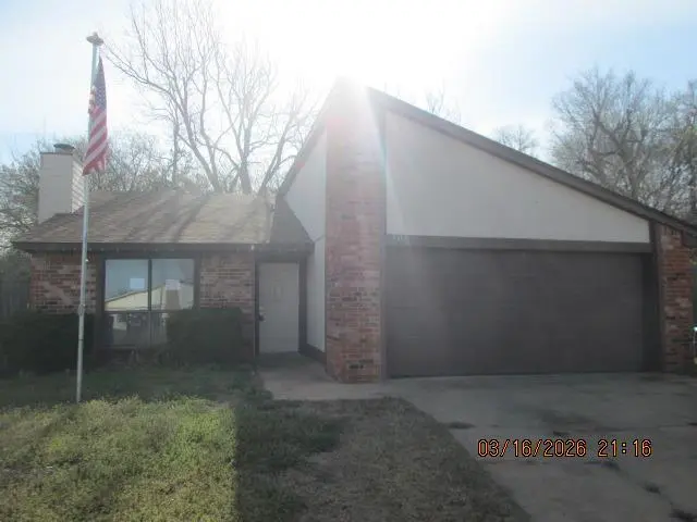 105 Stonewood Dr