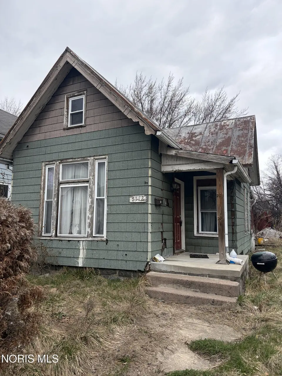 1112 Monterey Ct