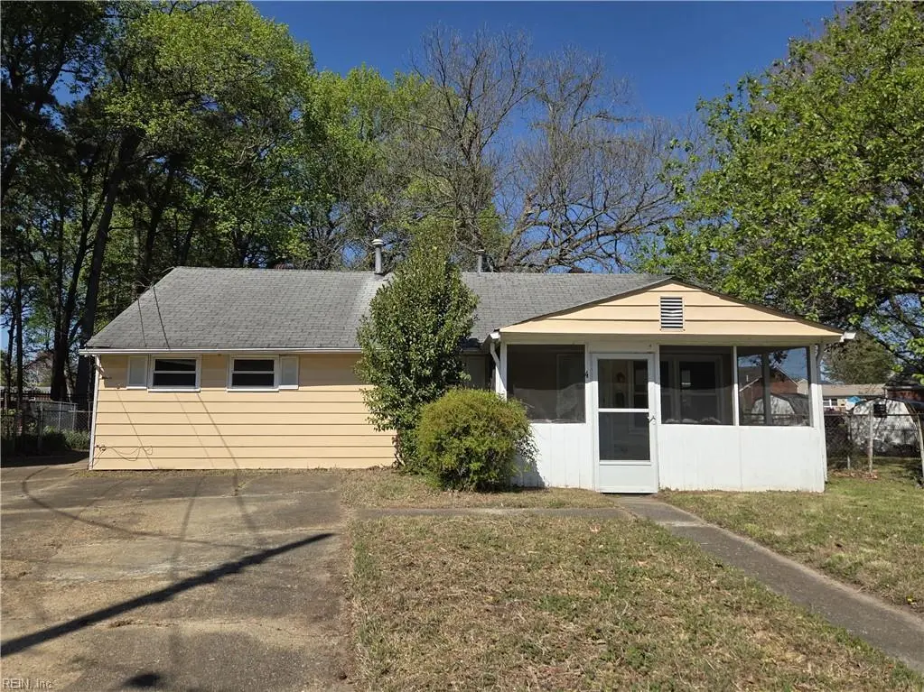 4 Jordan Dr