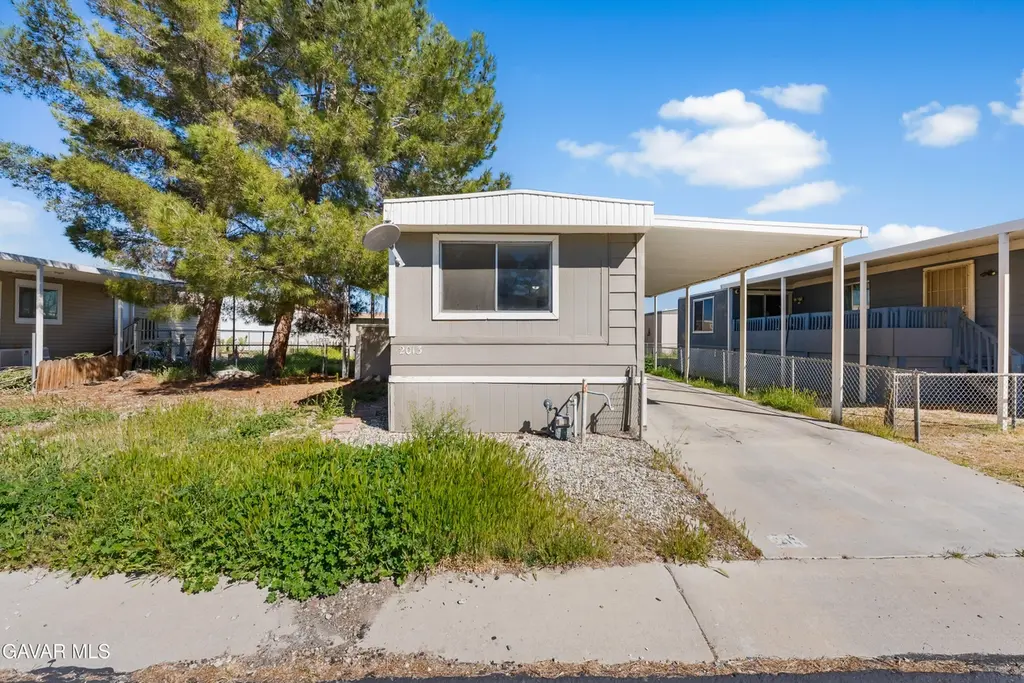 2013 Windharp Dr #28