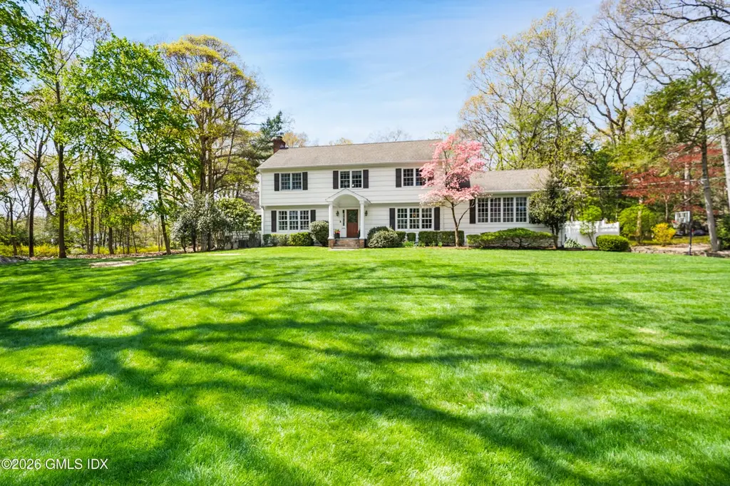 2 Daffodil Ln