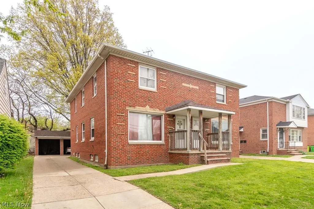 663 Babbitt Rd