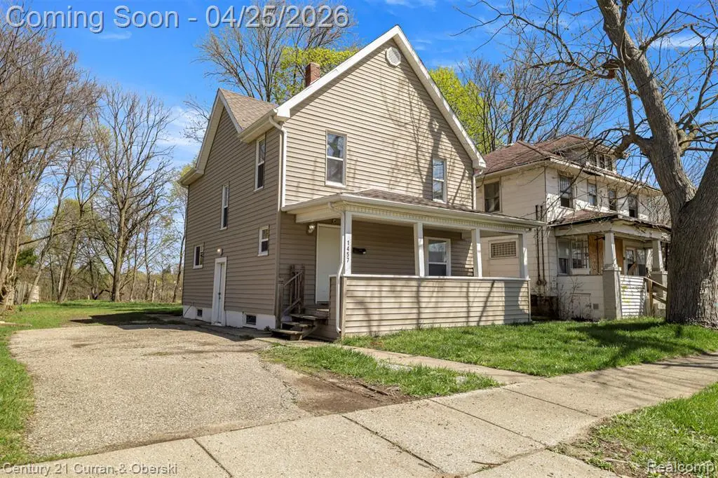 1457 Poplar St