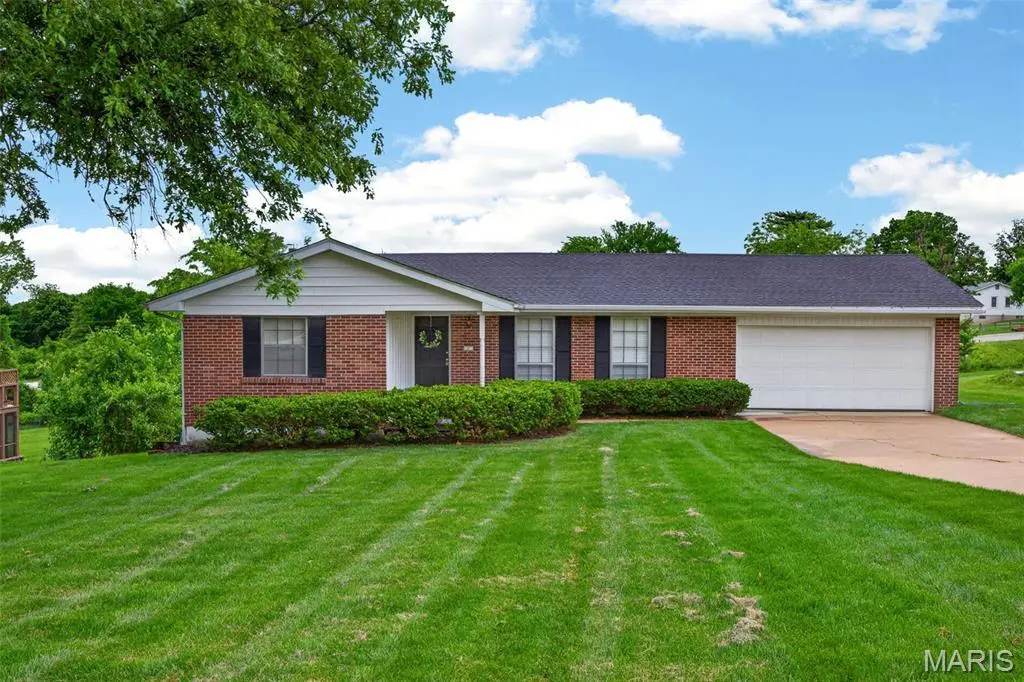 7 Countryside Dr