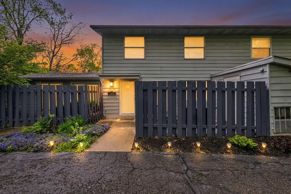717 Cherry Hollow Rd Unit B