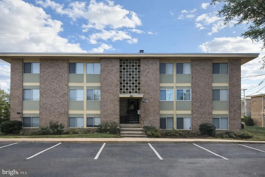 7141 Donnell Pl Unit B7