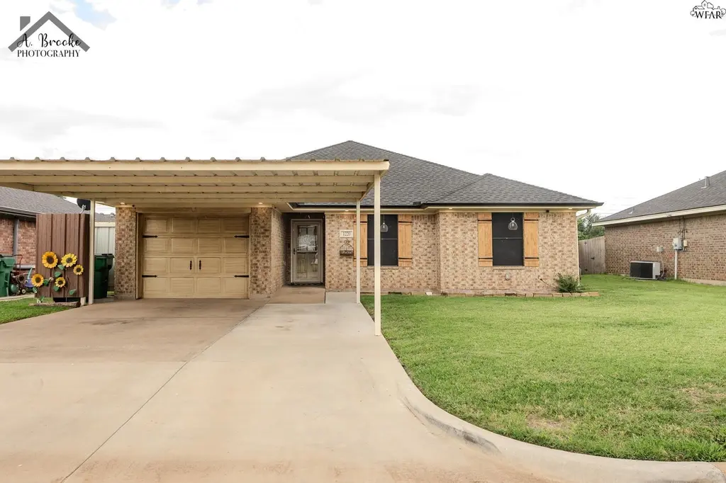 1220 Newman Ave