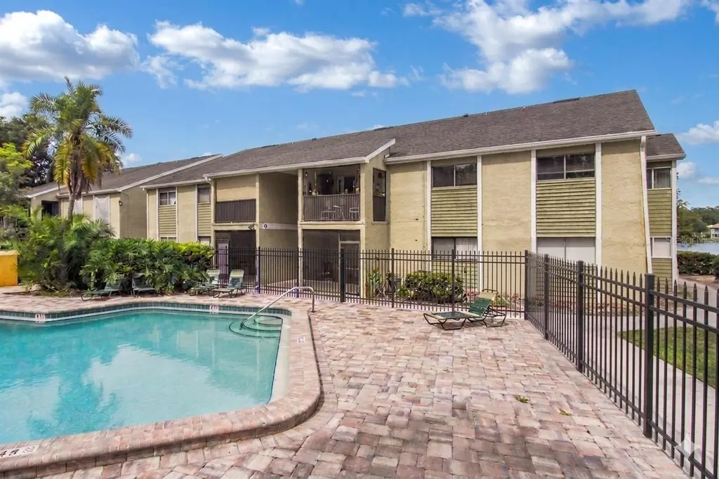 912 Lake Destiny Rd Unit F