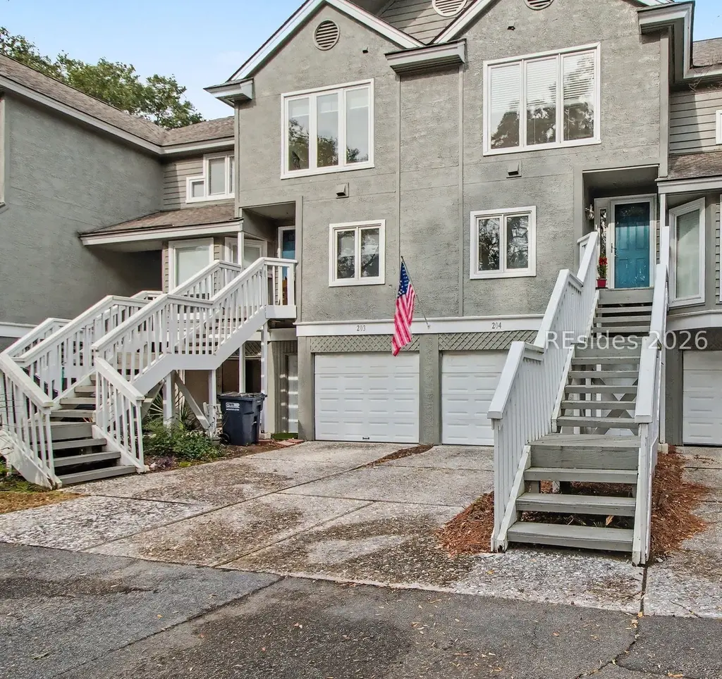 10 Yacht Cove Dr #204