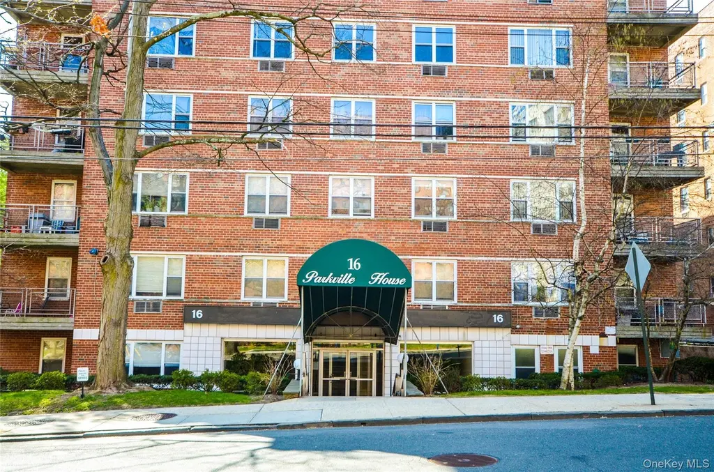 16 Lake St Unit 6A