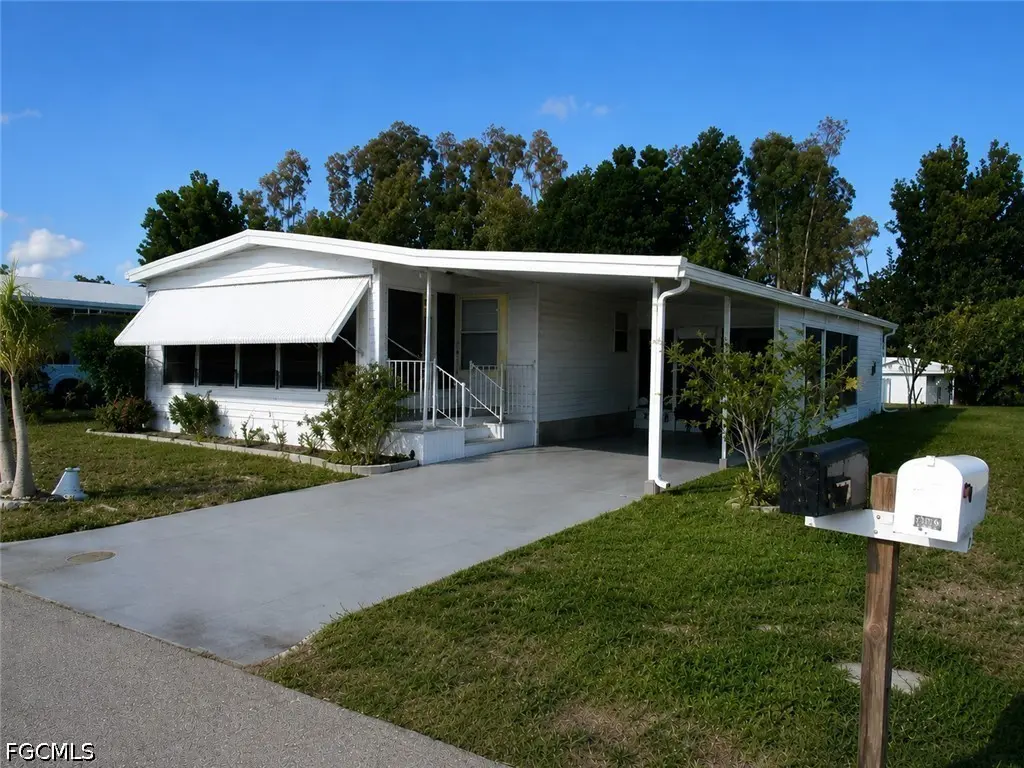 2809 Breezewood Dr