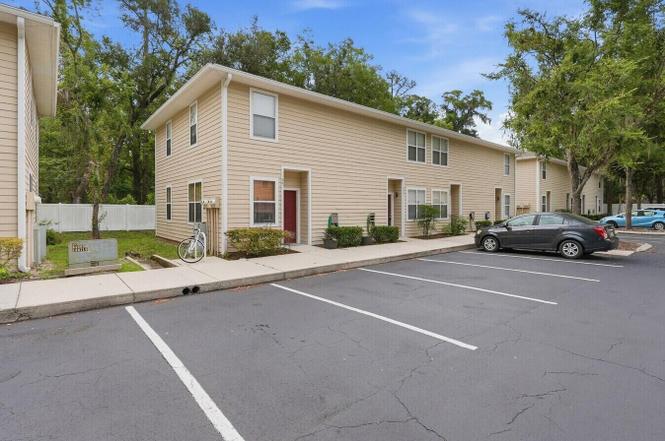 1710 NW 7th St #604