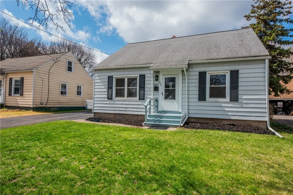 227 Newcomb St