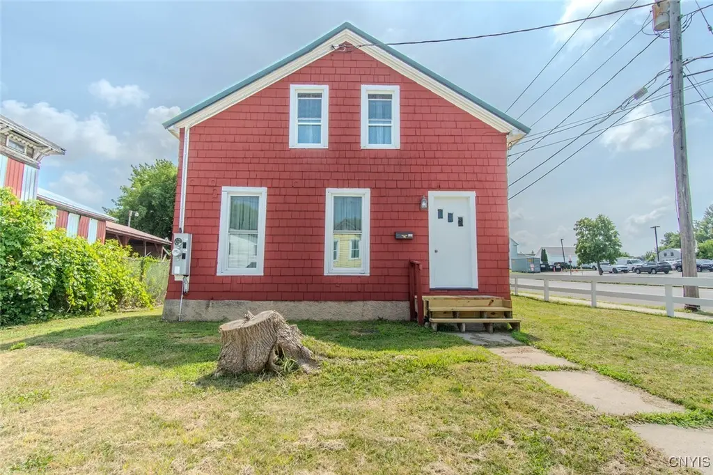 202 Mechanic St