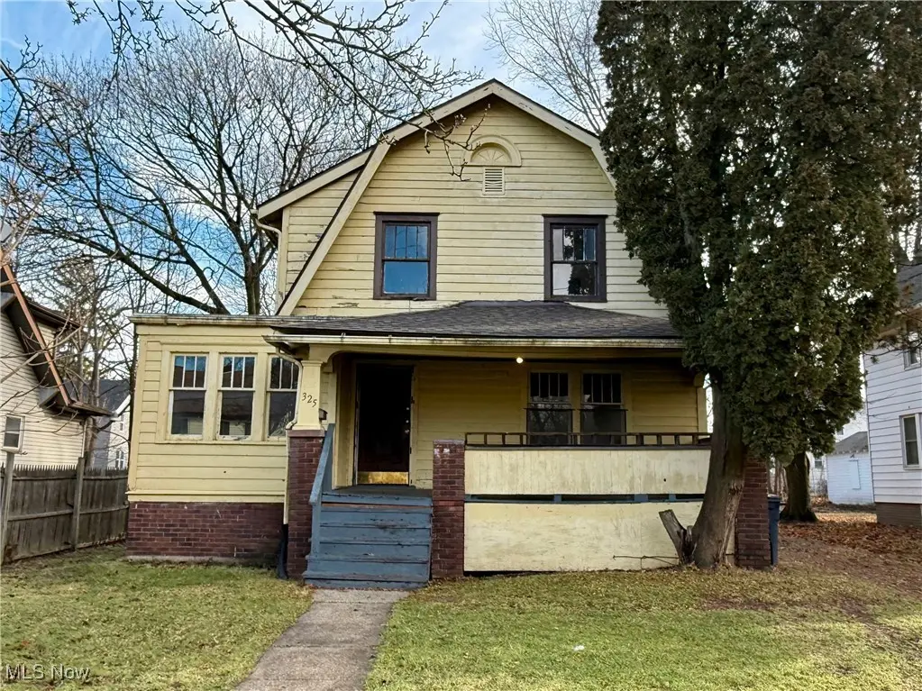 325 Grace Ave
