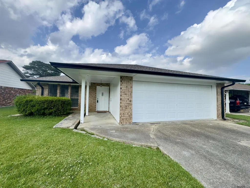 14105 Rampart Ct