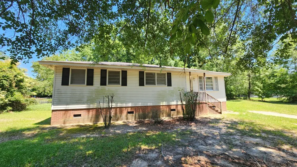 607 Sherrie Ln