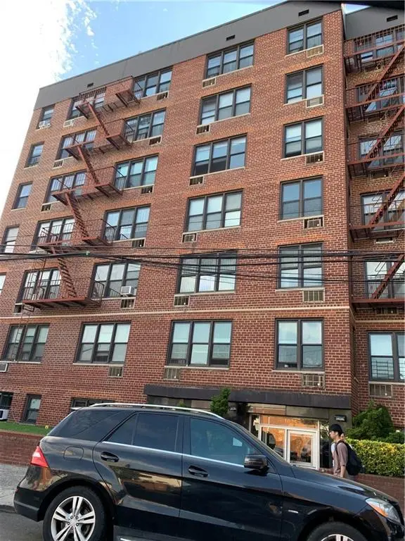 1075 Sheepshead Bay Rd Unit 7B
