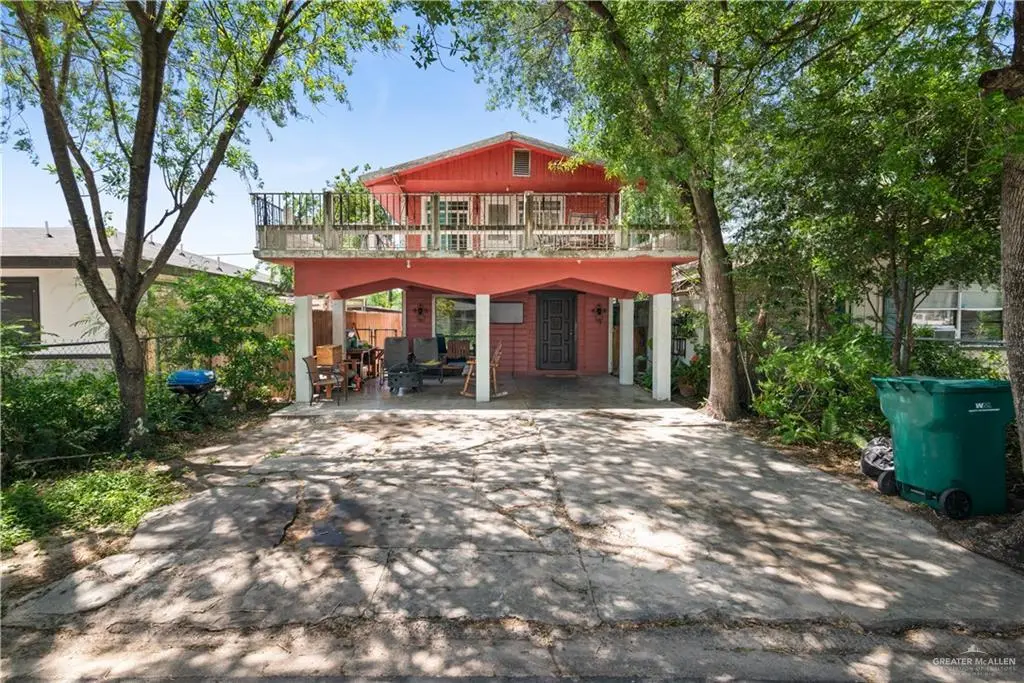 504 E Chapa Ave