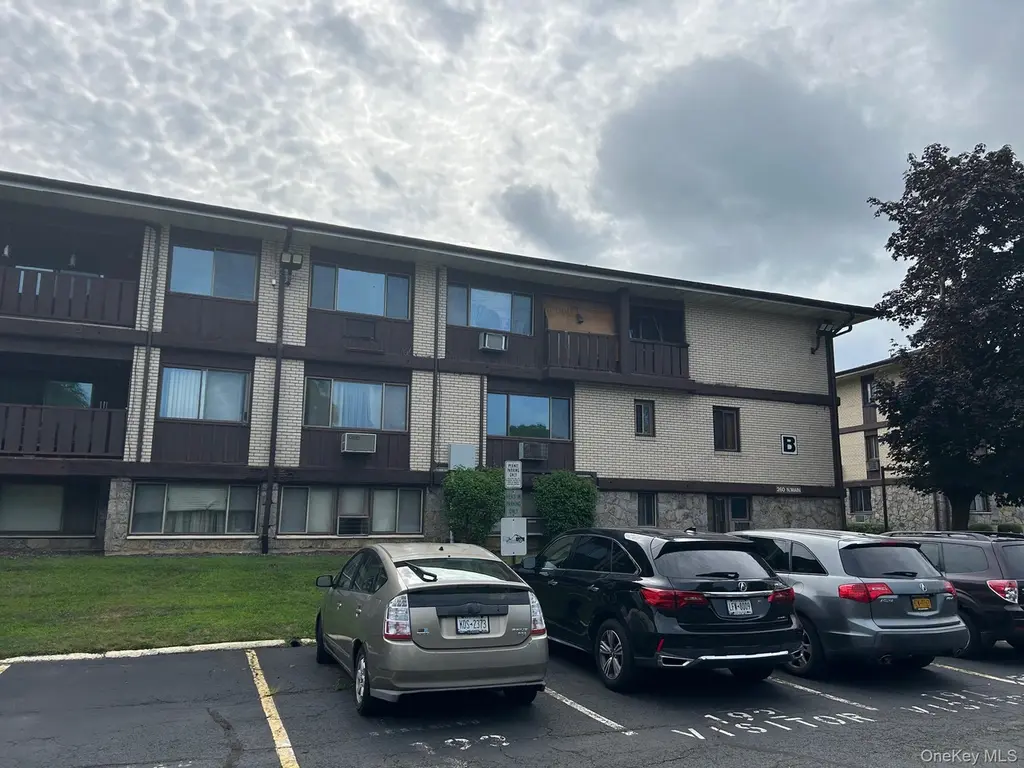 260 N Main St Unit B-18