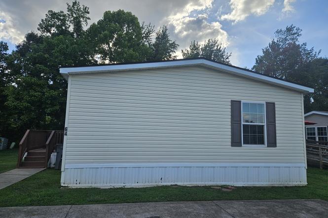 64 Lynnwood Cir