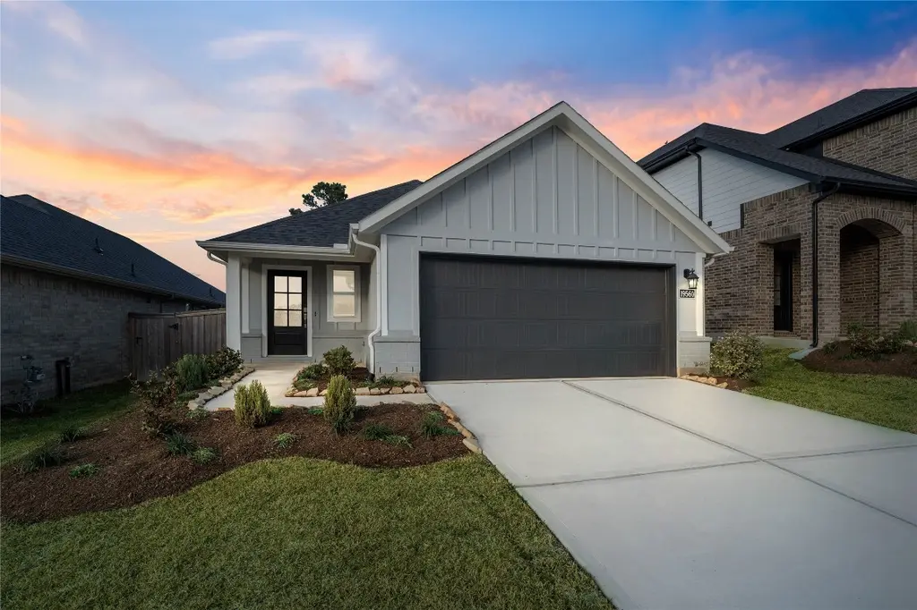 19560 Stripe Hill Bnd