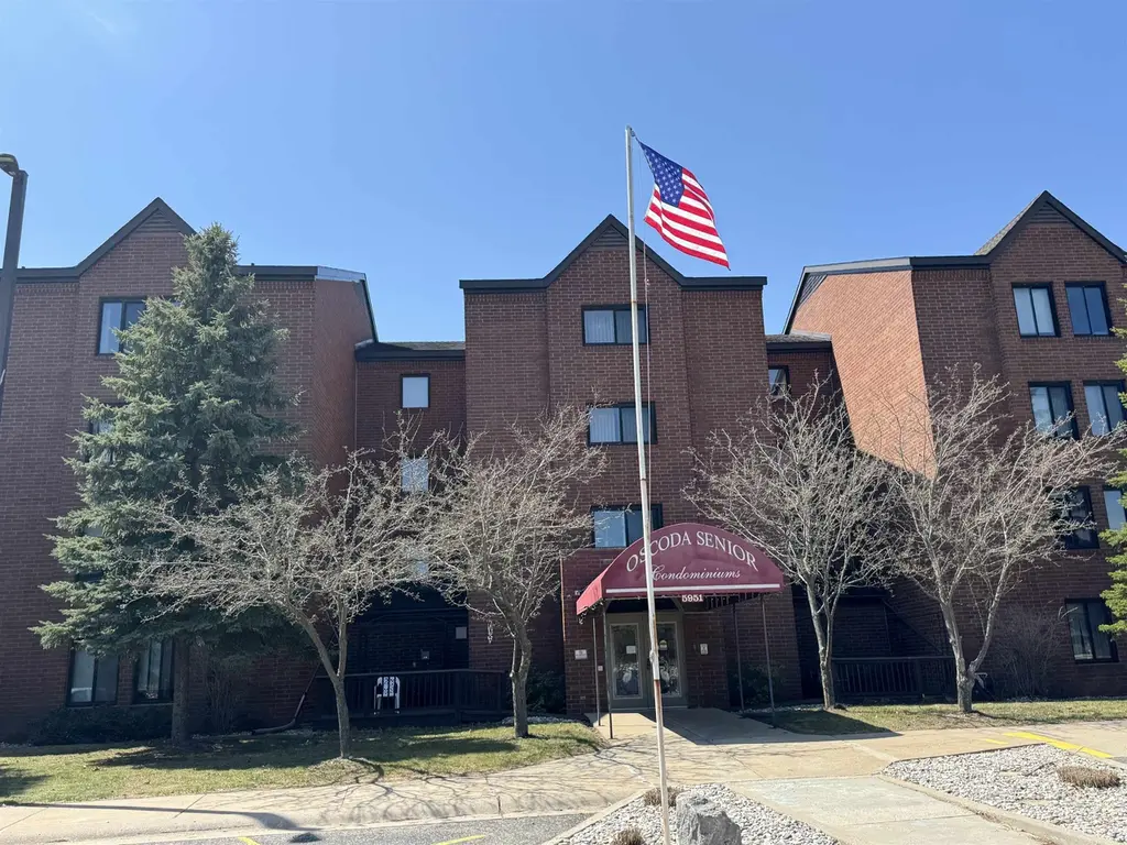 5951 N Skeel Ave #306