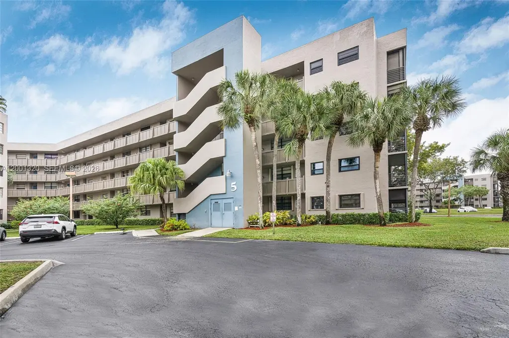 1001 Colony Point Cir #503