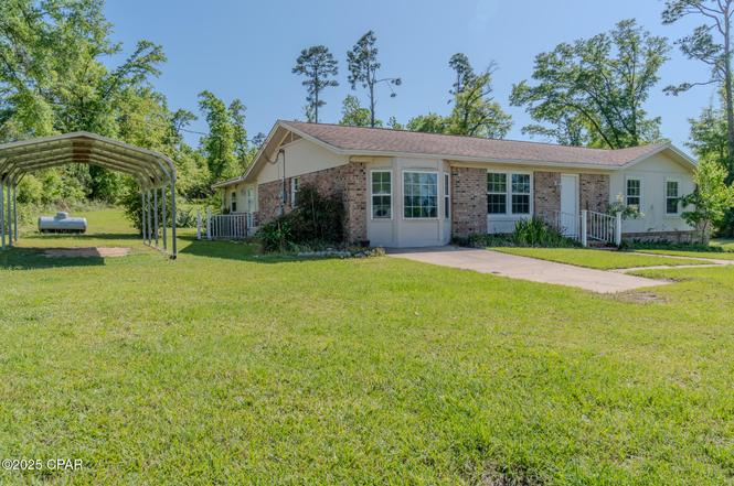 4873 Donna Dr