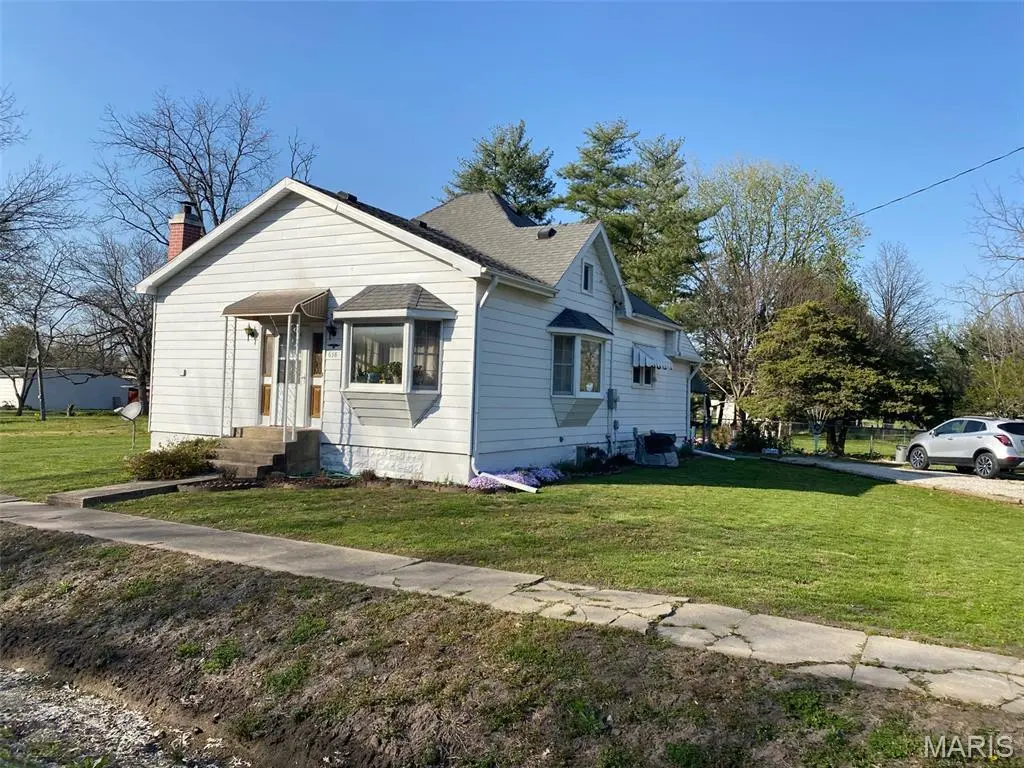 638 E Ford Ave