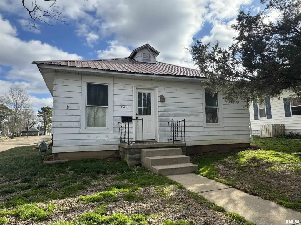 1500 W Tyler St