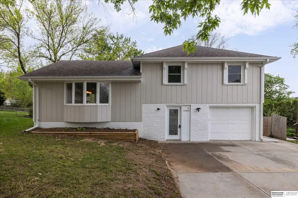 11413 S Cir